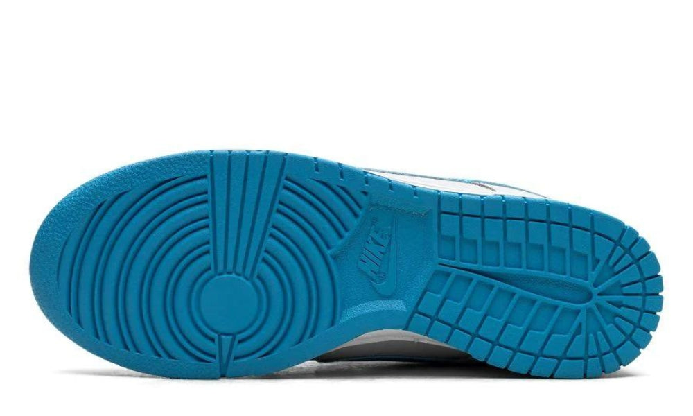 Nike Dunk Low "Pure Platinum/Blue Lightning"