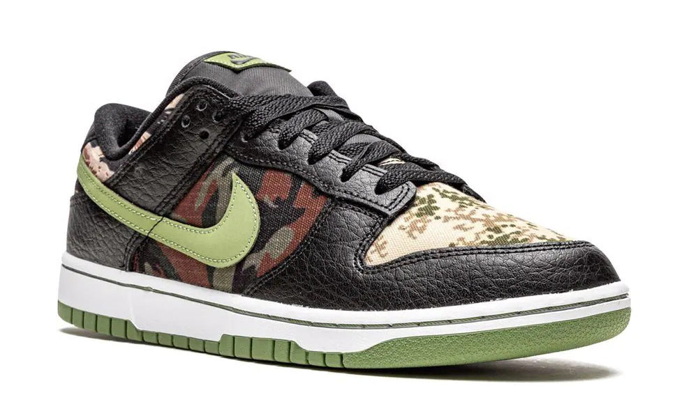 Nike Dunk Low SE "Crazy Camo"
