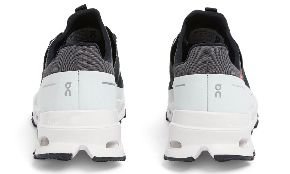 ON -Cloudultra  Trail running 'Black White'