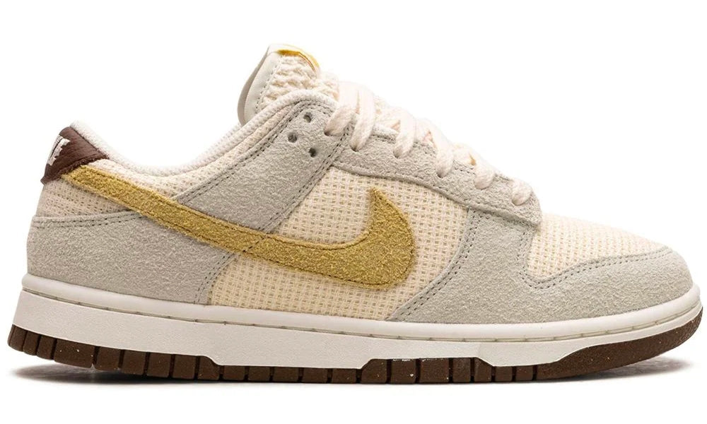 Nike Dunk Low "Coconut Milk"