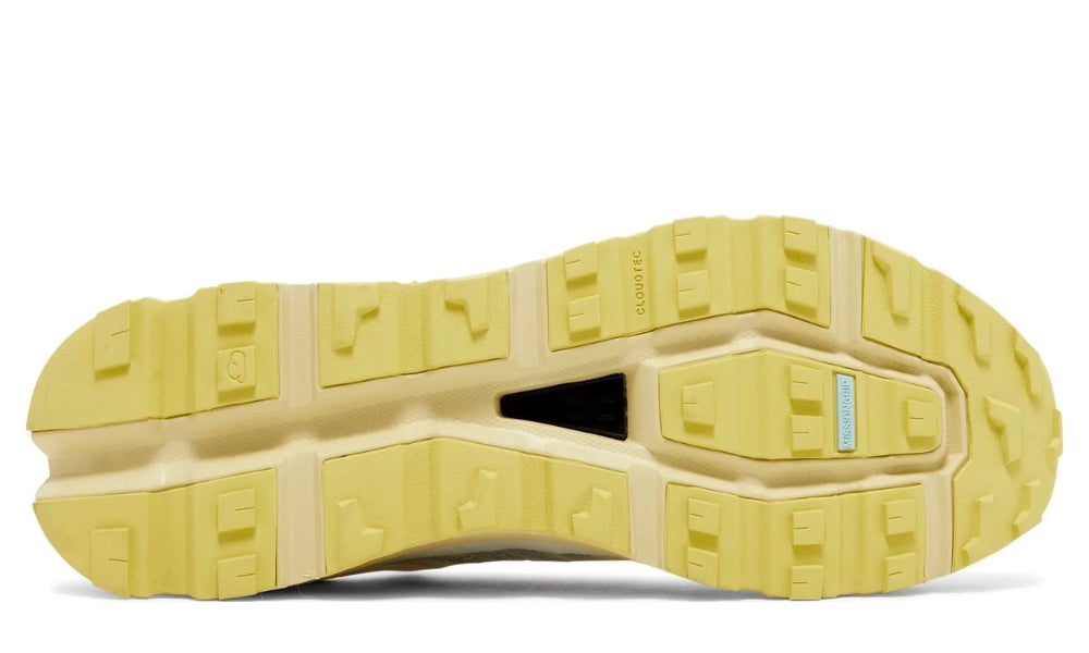 On Cloudvista 'Ivory Endive'