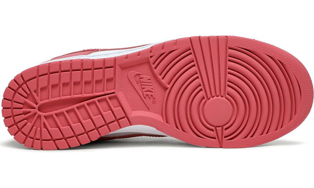 Dunk Low 'Archeo Pink'