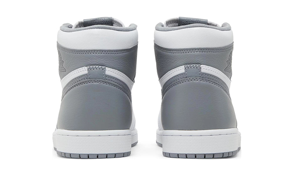 Air Jordan 1 Retro High OG 'Stealth'