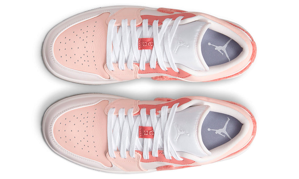 Air Jordan 1 Low SE "Mighty Swooshers Pink"