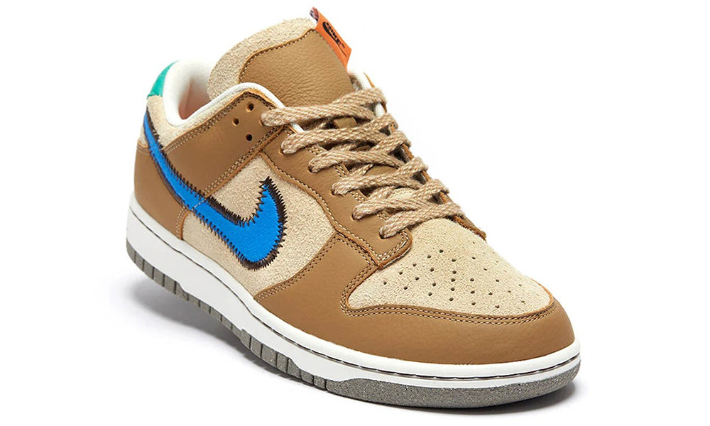 Size? x Dunk Low 'Dark Driftwood'