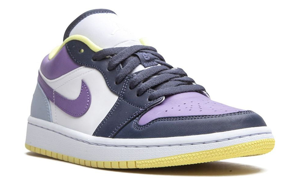 Nike Air Jordan 1 Low SE "Mismatched"